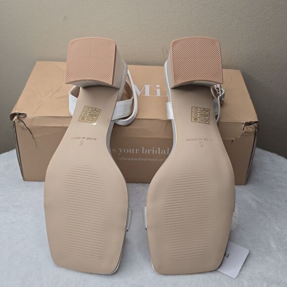 NIB Be Mine Rhinestone Buckle Satin Block Heel Sandals Sz 8 - Picture 7 of 10